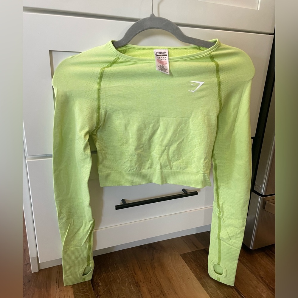 Gymshark Vital Seamless 2.0 cropped workout top. Lime green